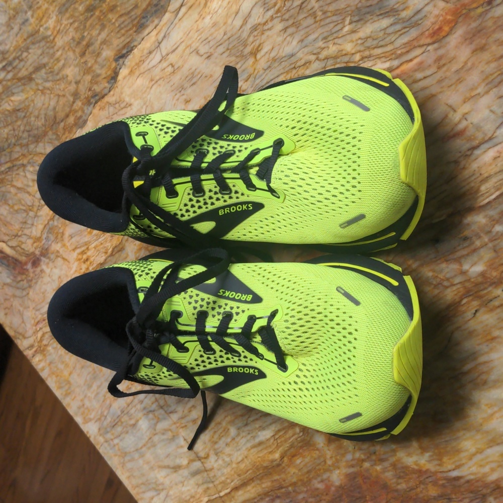 Brooks Neon Yellow and Black Athletic Shoes